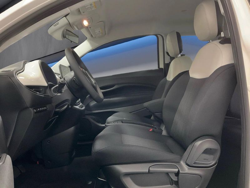 New 2026 Fiat 500e PopImage 3