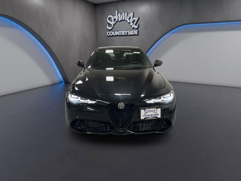 New 2026 Alfa Romeo Giulia AwdImage 8