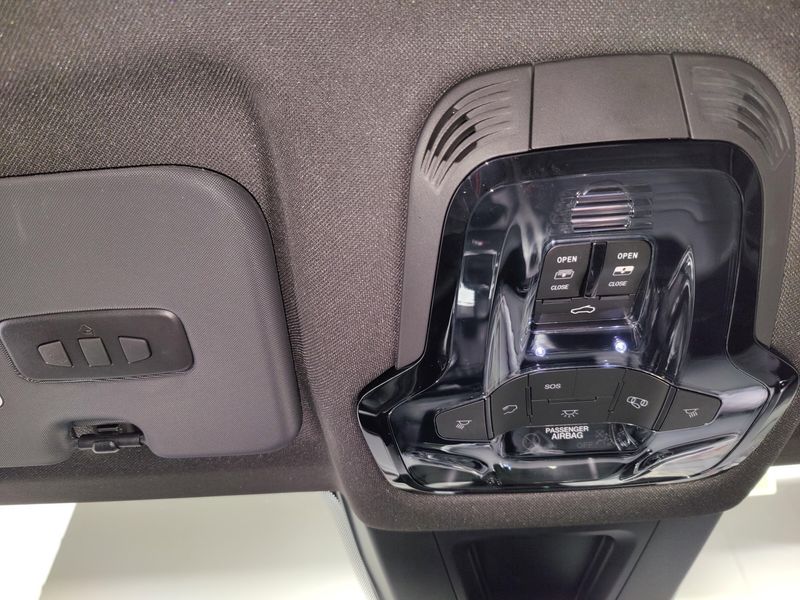 Used 2024 Alfa Romeo Tonale Veloce Premium AWD w/Sunroof/ActivImage 29