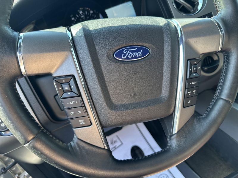 Used 2017 Ford Expedition PlatinumImage 32