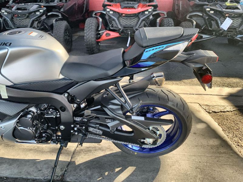 New 2026 Suzuki GSX-R600 Image 11