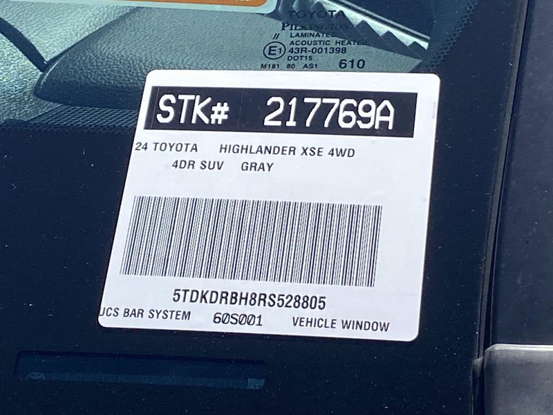 Used 2024 Toyota Highlander XSEImage 33