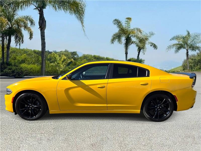 Used 2017 Dodge Charger SXT RWD