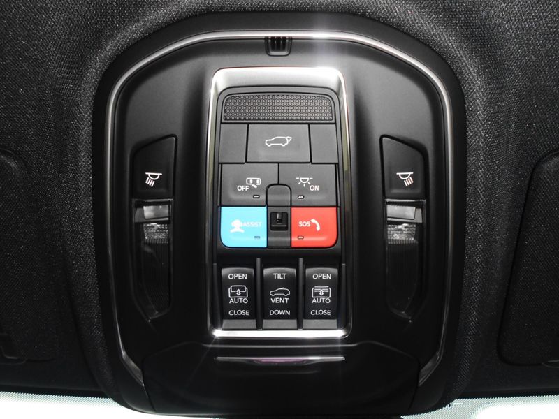 2025 Jeep Grand Cherokee L Limited 4x4Image 22
