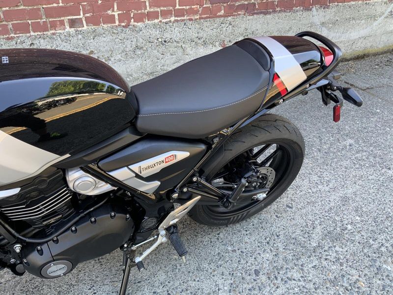 2026 Triumph THRUXTON 400