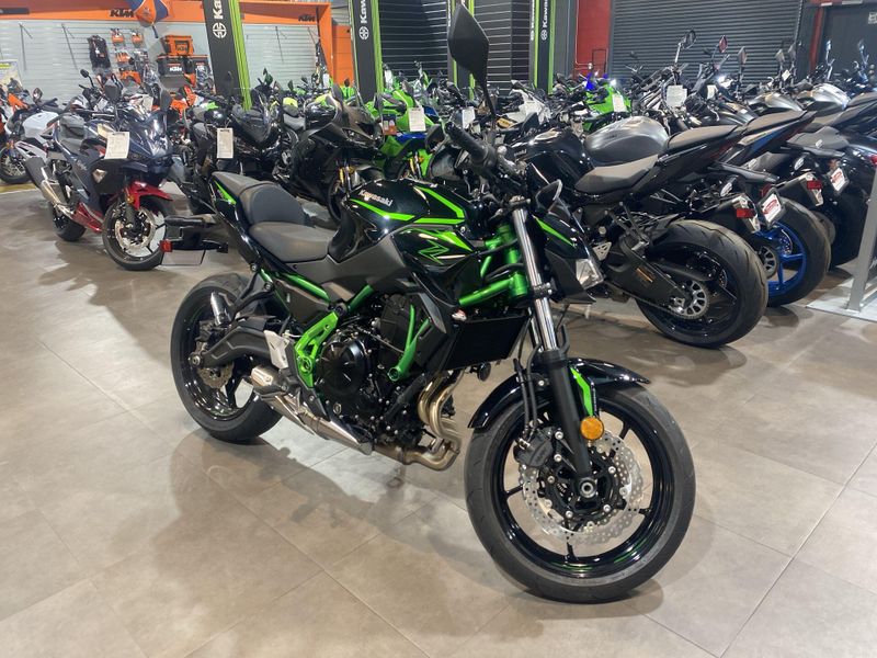 New 2025 Kawasaki Z650 ABS Image 2