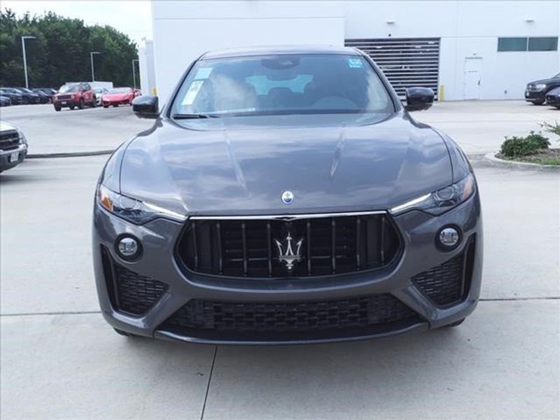 2024 Maserati Levante ModenaImage 4