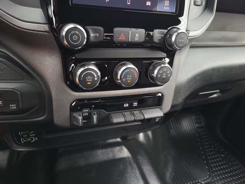 2025 RAM 2500 Tradesman Crew Cab 4x4 6