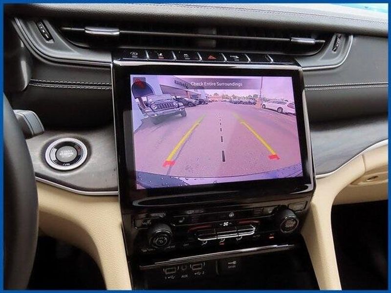 Used 2022 Jeep Grand Cherokee LimitedImage 21