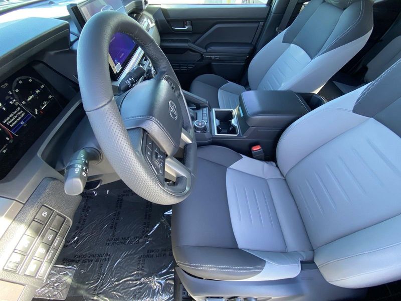 New 2024 Toyota Tacoma TRD Off Road HybridImage 14