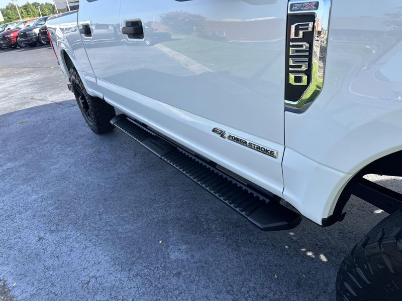 2022 Ford F-250 XLImage 4