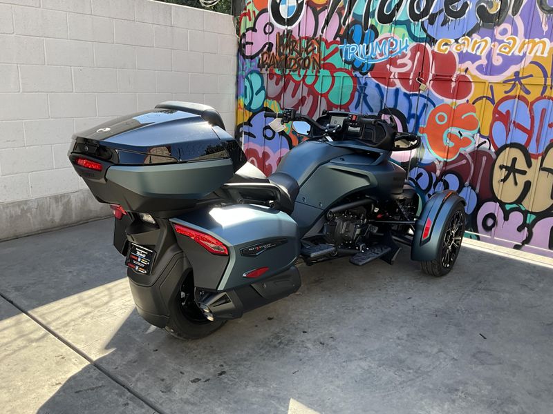 New 2025 Can-Am SPYDER F3 LIMITED Image 7