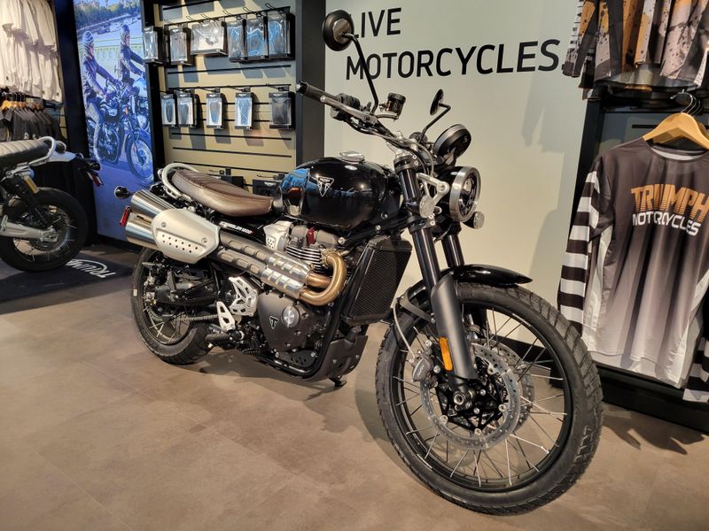 New 2025 Triumph SCRAMBLER 1200 X 