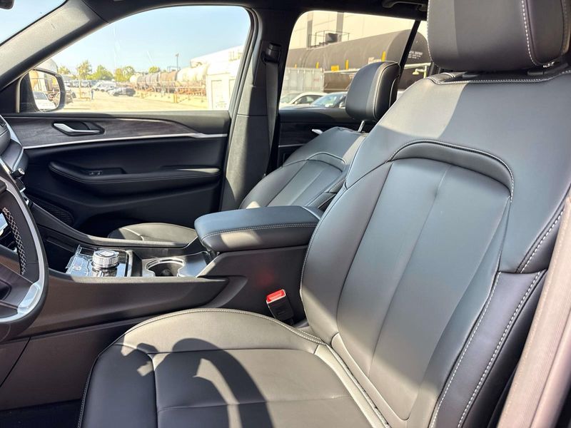 New 2026 Jeep Grand Cherokee Limited 4x4
