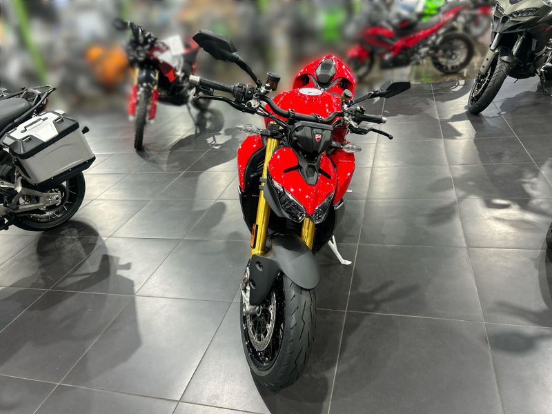 New 2025 Ducati PANIGALE V2 S 896 Image 23