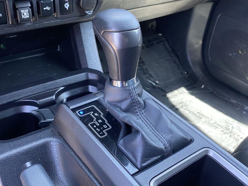 Used 2022 Toyota Tacoma TRD Off-RoadImage 24