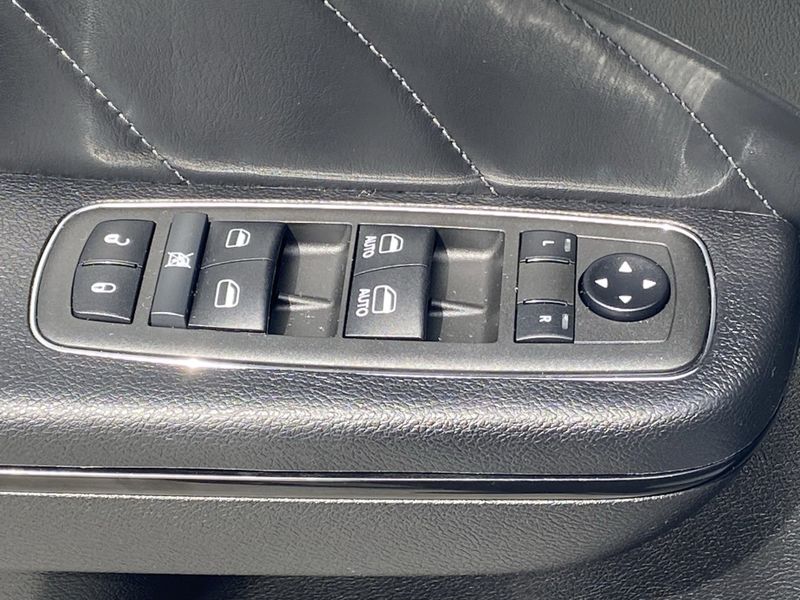 2021 Dodge Charger GTImage 19