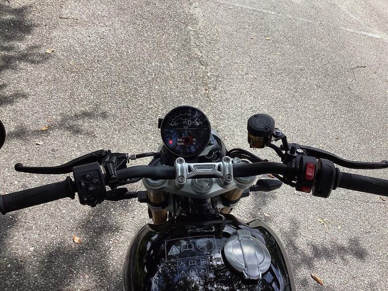 New 2025 Triumph Speed Twin 1200 RS 