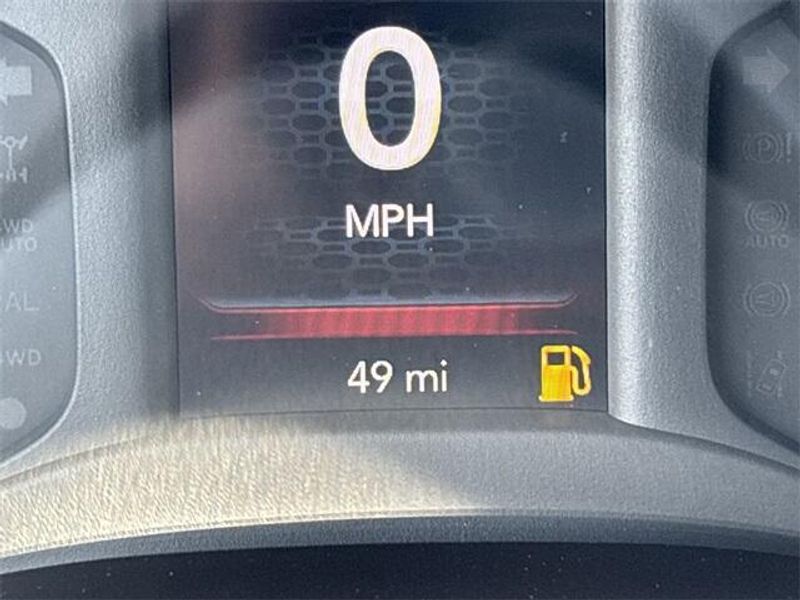 2023 RAM 2500 TradesmanImage 32