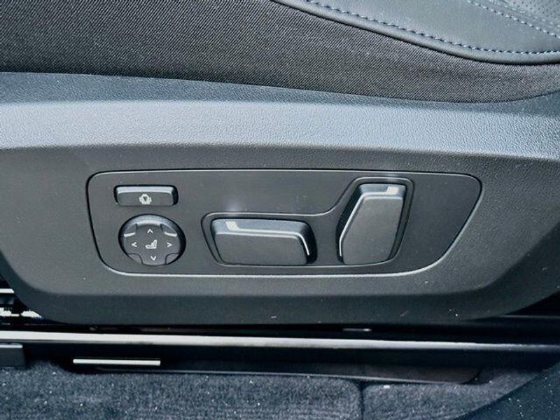 New 2026 BMW X3 30 xDriveImage 18