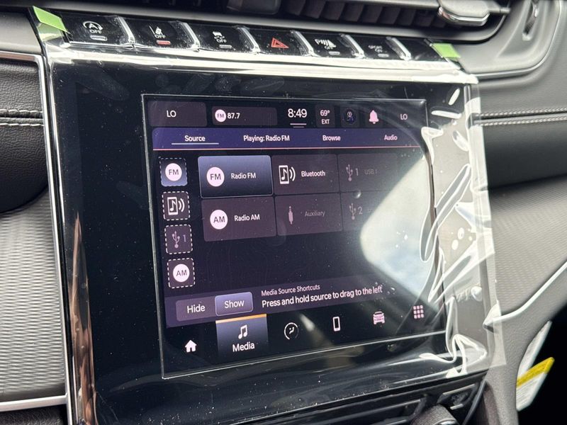 New 2026 Jeep Grand Cherokee Laredo 4x2
