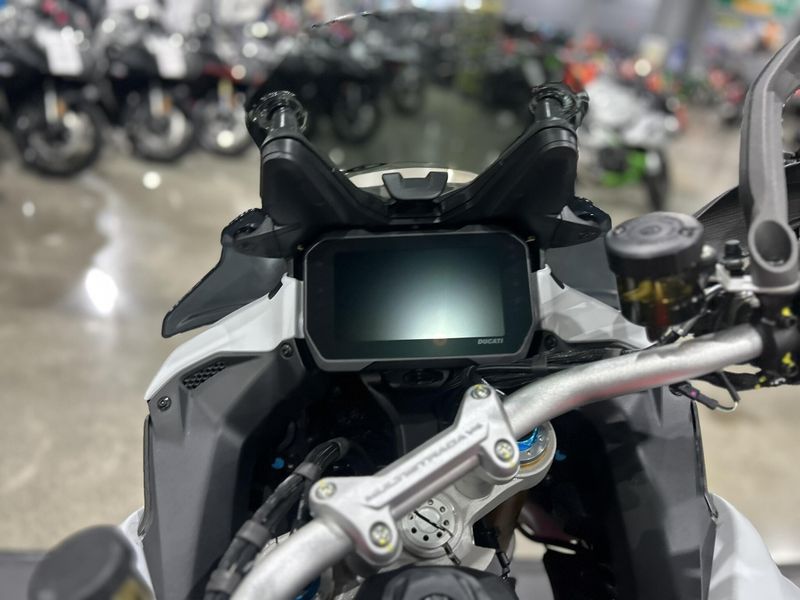 New 2025 Ducati MULTISTRADA V4 RS Image 16