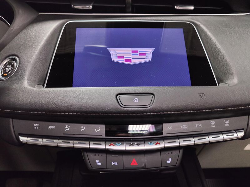 Used 2021 Cadillac XT4 AWD Luxury w/Sunroof/Cold PkgImage 21