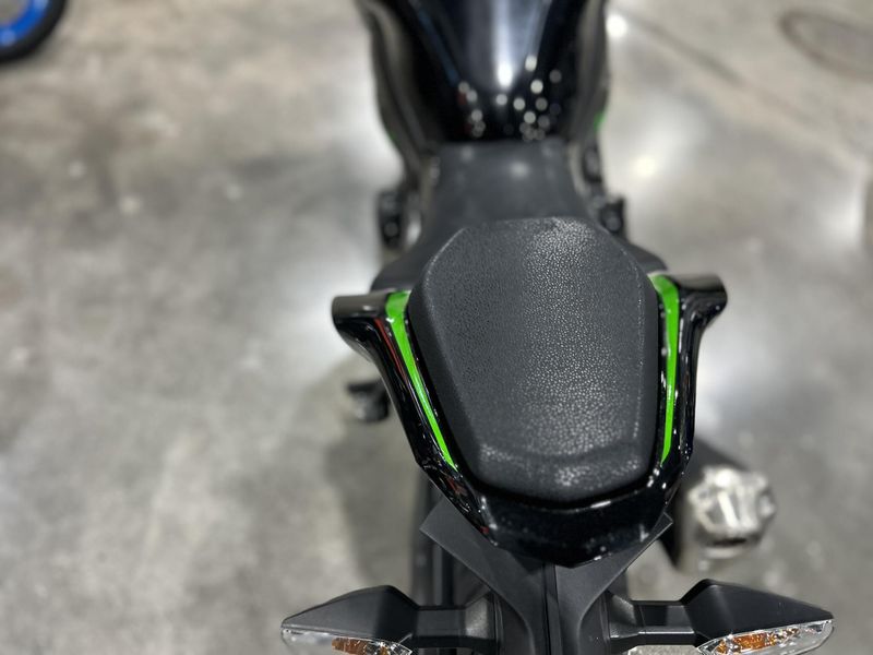 Used 2024 Kawasaki Z900 SE Image 3