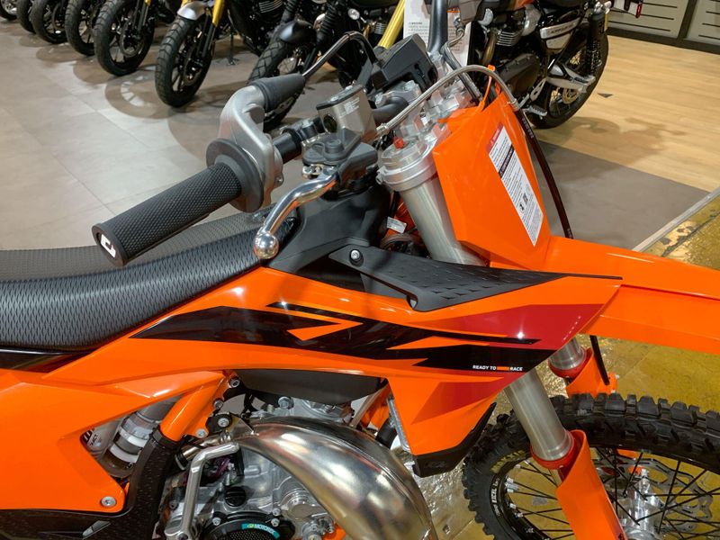 New 2025 KTM 85 SX 19&sol;16 Image 16