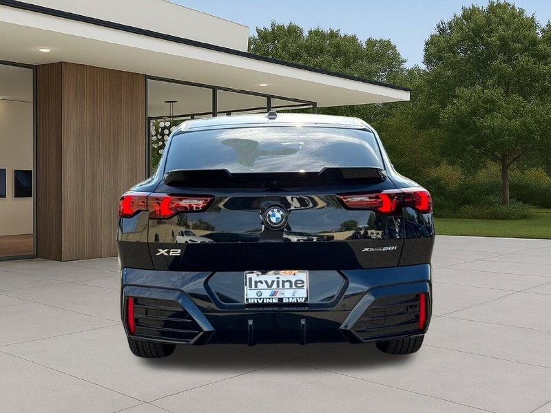 New 2026 BMW X2 xDrive28iImage 10