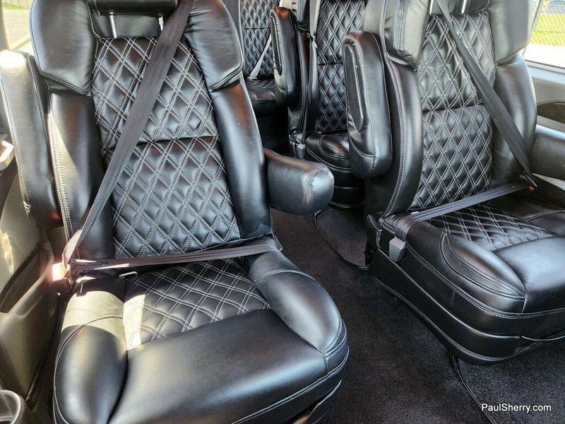 2023 Chevrolet Express Image 43