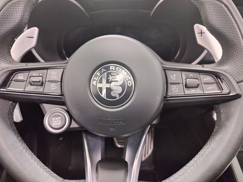 Used 2024 Alfa Romeo Stelvio Sprint AWD w/Sunroof/Nav/Wheel PkgImage 32