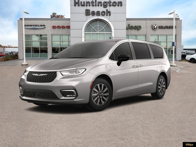 2024 Chrysler Pacifica Hybrid SelectImage 1