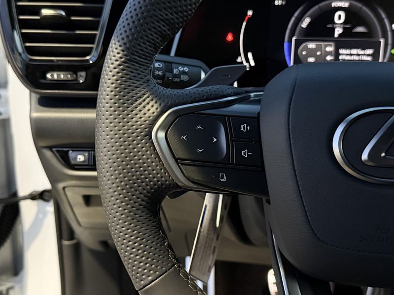 New 2026 Lexus NX 350h F SPORT HandlingImage 21
