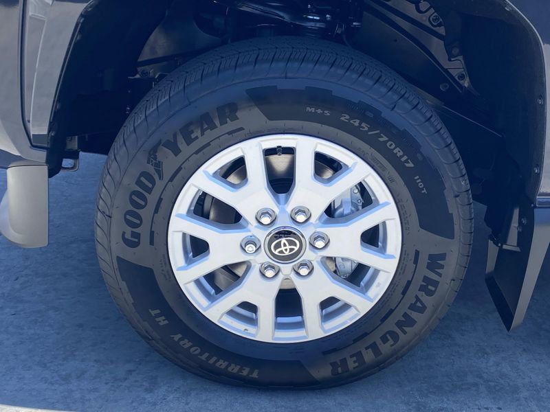 New 2025 Toyota Tacoma SR5Image 8
