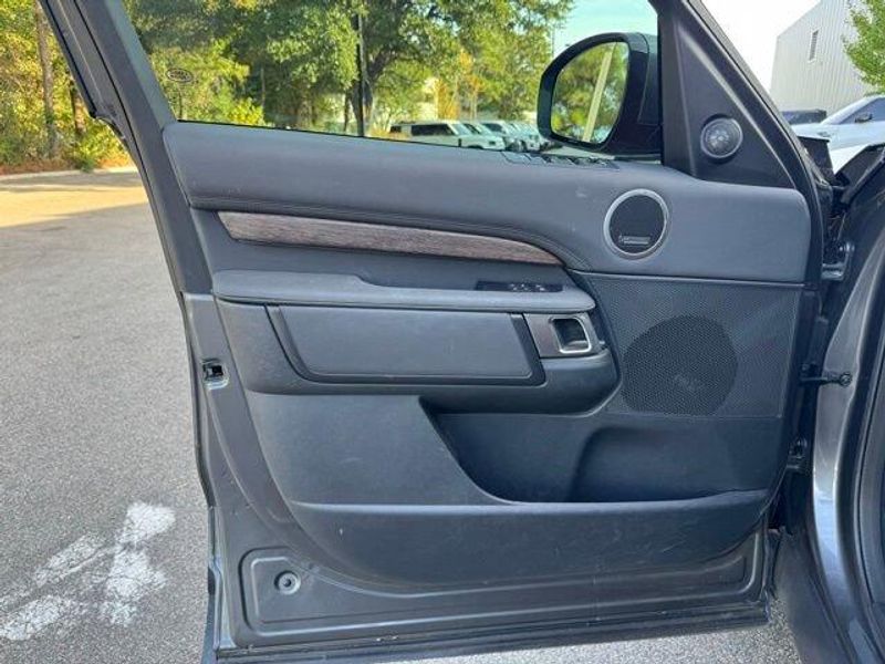 Used 2019 Land Rover Discovery HSE