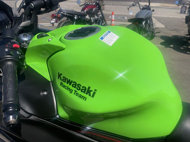 Used 2022 Kawasaki NINJA ZX-6R ABS Image 22