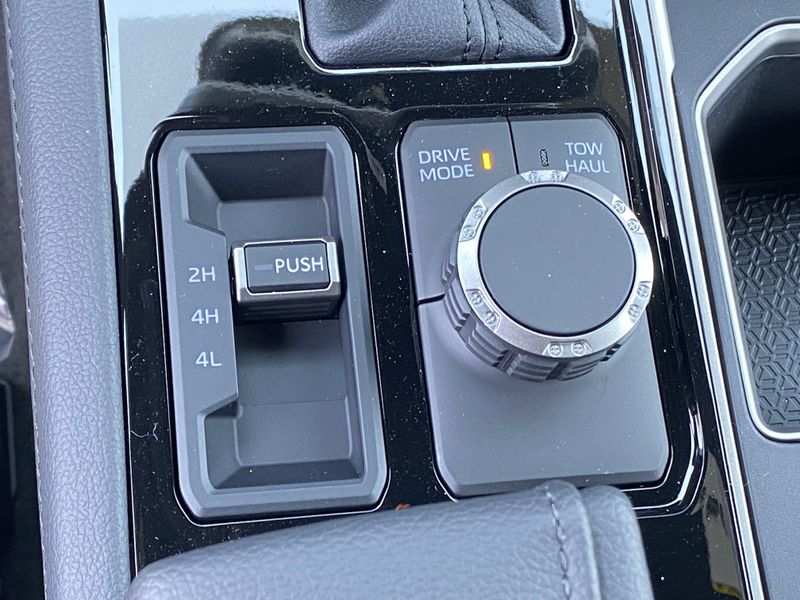 New 2025 Toyota Tundra Limited HybridImage 19
