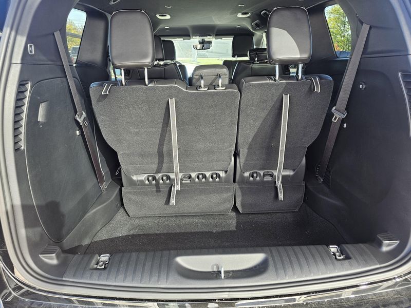 New 2026 Chrysler Pacifica Select AwdImage 10