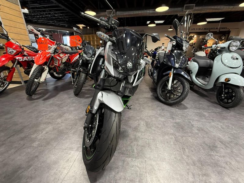 Used 2024 Kawasaki Z7 Hybrid ABS Image 4