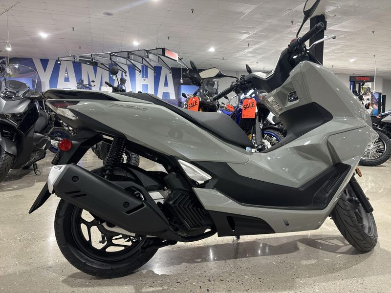 New 2026 Honda PCX ABS Image 24