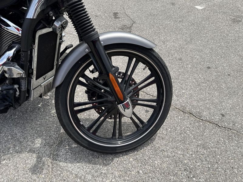 Used 2020 Kawasaki Vulcan 900 Custom Image 10
