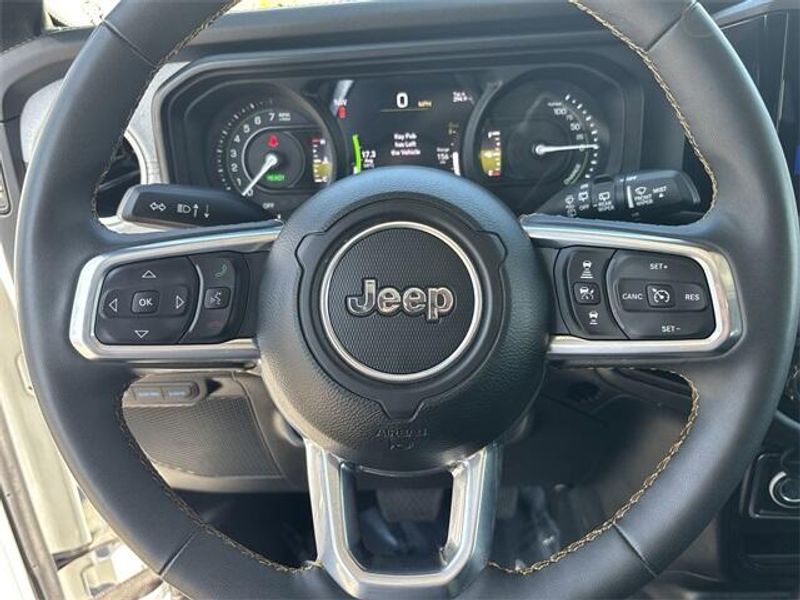 2024 Jeep Wrangler Sahara 4xe photo 21