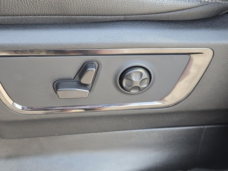 Used 2022 RAM 1500 Limited 4x4 Crew Cab 5'7 Box