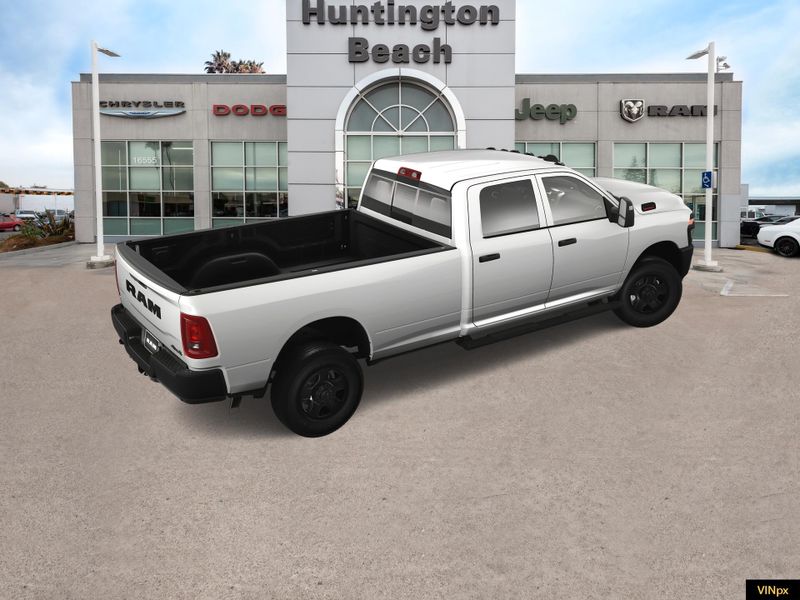 2025 RAM 3500 Tradesman Crew Cab 4x4 Long BoxImage 5