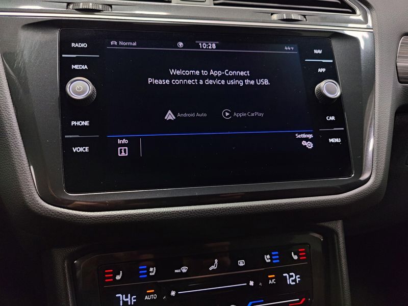 Used 2024 Volkswagen Tiguan SEL R-Line AWD w/Sunroof/NavImage 28