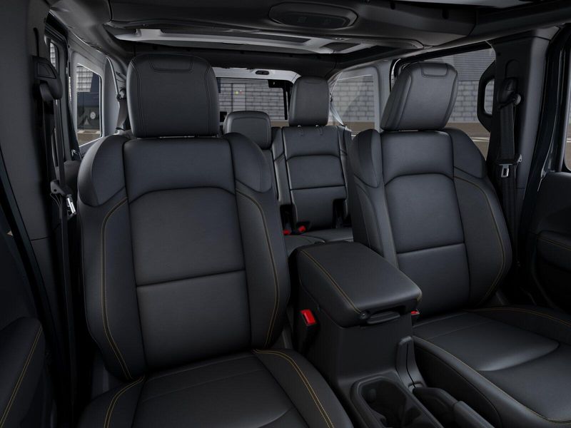 New 2026 Jeep Wrangler 4-door SaharaImage 16