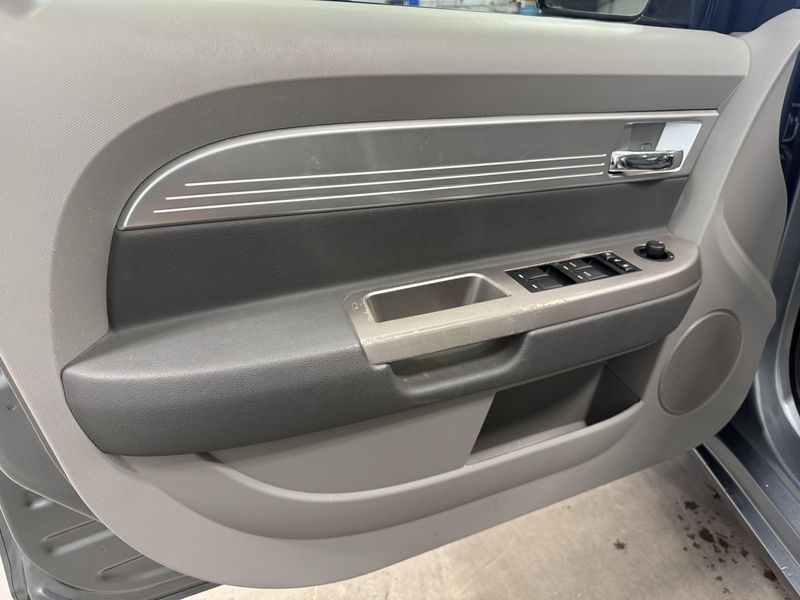 Used 2008 Chrysler Sebring TouringImage 16