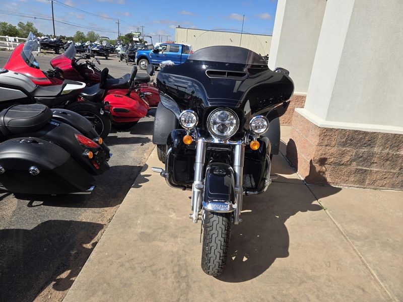 USED 2022 HARLEY TRIKE TRI GLIDE ULTRA Image 13