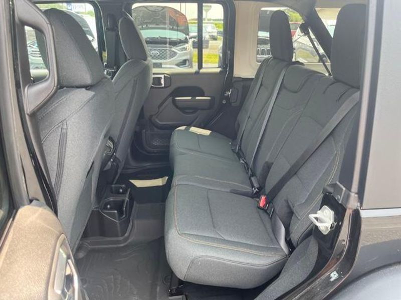 2025 Jeep Wrangler 4-door Willys